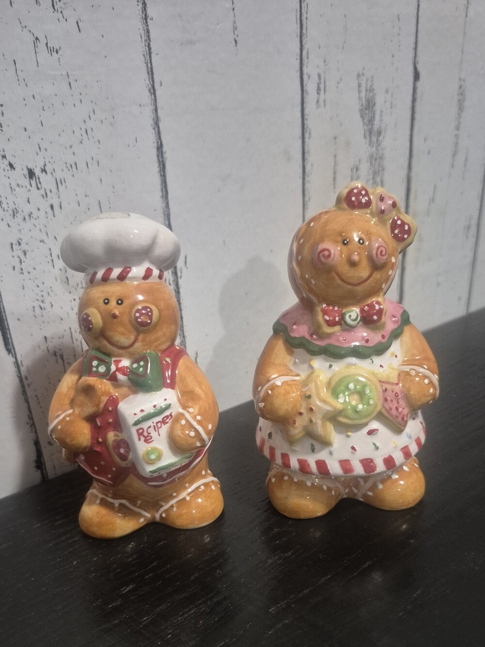 Gingerbread Chef and Baker Holiday Figurine Set - Brown